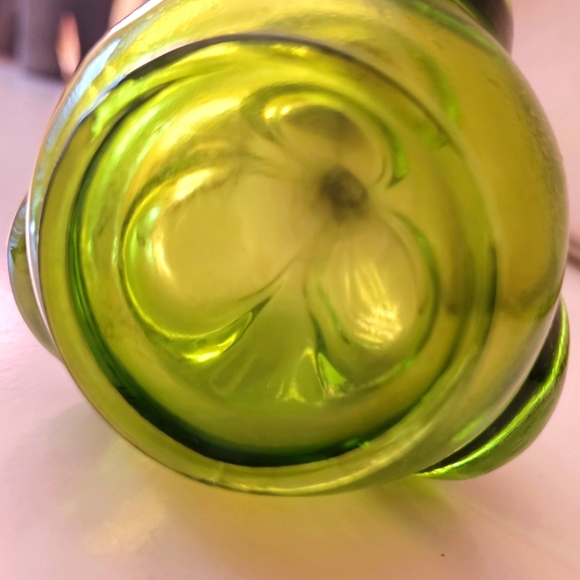 Viking Green Drape Swung Art Glass Vase - Picture 13 of 14